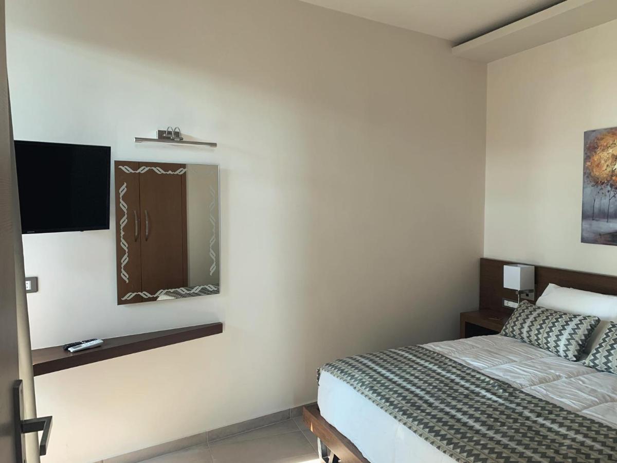 King Crimson Luxury Apartments Marathokefála Esterno foto